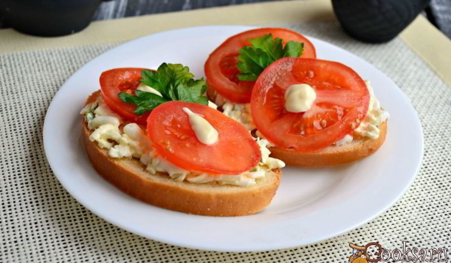 Рецепт бутербродов с сыром, яйцом и помидорами
