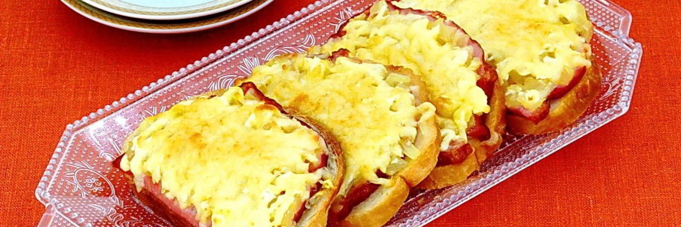 Горячие бутерброды с ананасом