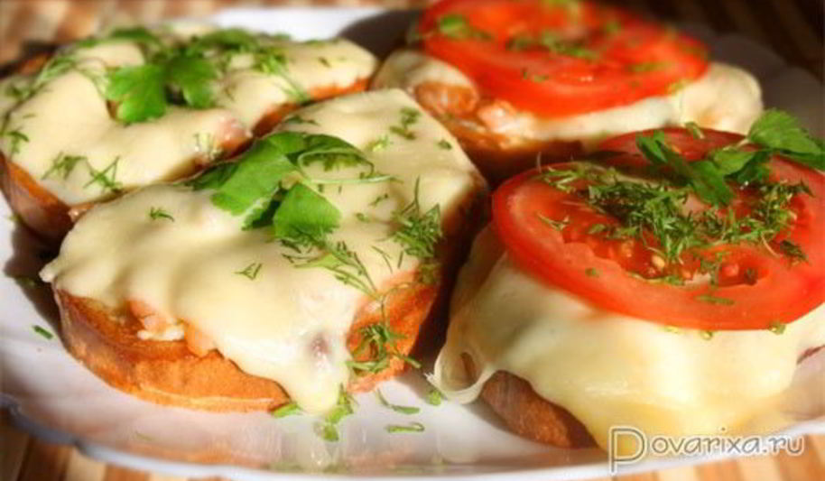 Рецепт горячих бутербродов с красной рыбой