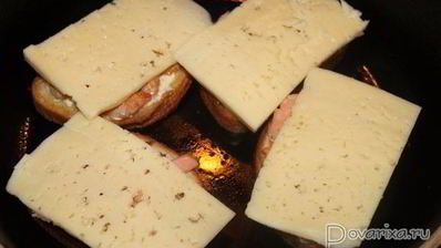 горячие бутерброды с красной рыбой