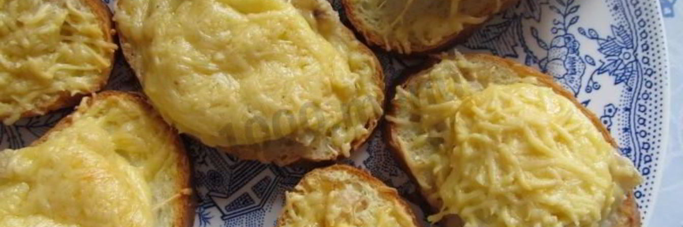 Горячие бутерброды с рыбным филе и сыром