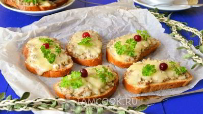 горячие бутерброды с сайрой