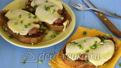 горячие бутерброды с сосиской и сыром
