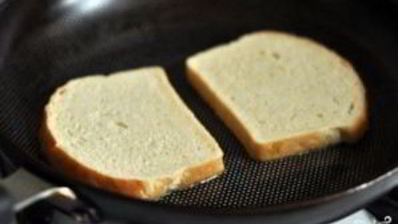 горячие бутерброды с сыром и помидорами