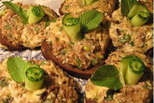 Горячие бутерброды с тунцом