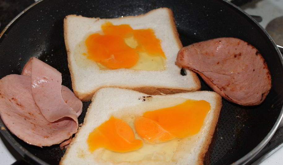 Рецепт горячих бутербродов с яйцом