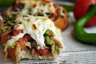 Горячие бутерброды с зеленым перцем