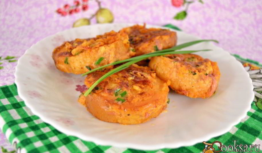 Рецепт томатных бутербродов с колбасой и сыром