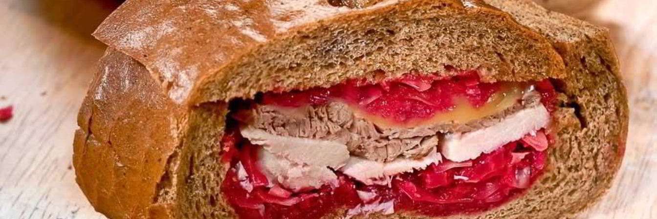 Закрытые бутерброды с красной капустой