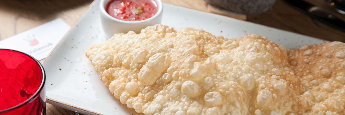 Чебурек с брынзой