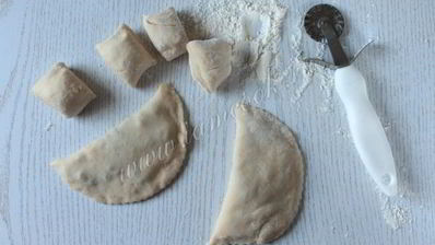 чебуреки с грибами и сыром