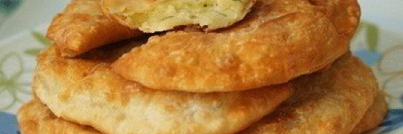Чебуреки с картофелем и твердым сыром