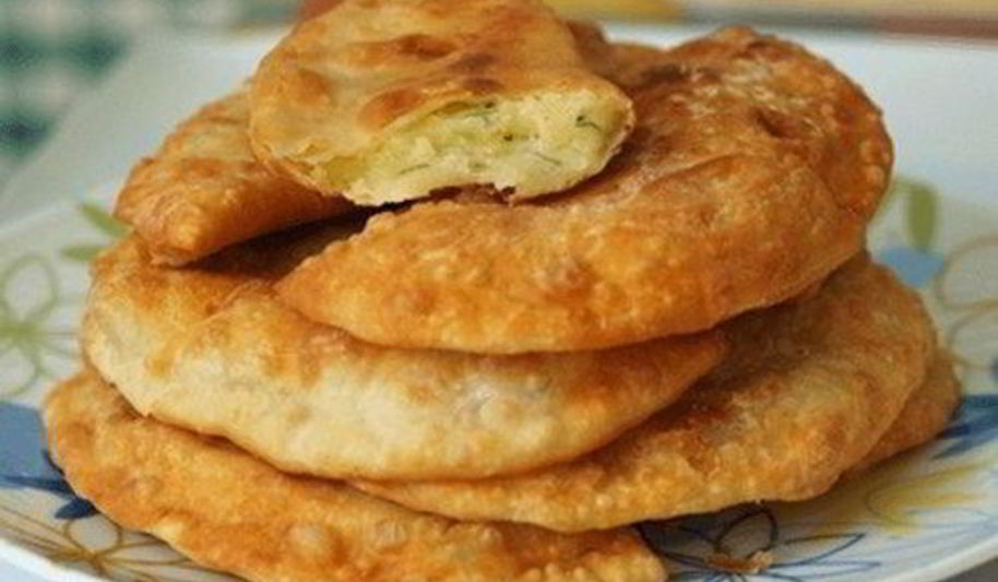 Рецепт чебуреков с картофелем и твердым сыром