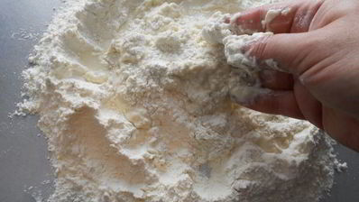 чебуреки с куриным фаршем и сыром