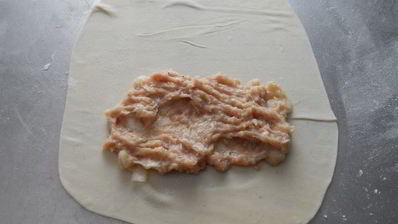 чебуреки с куриным фаршем и сыром