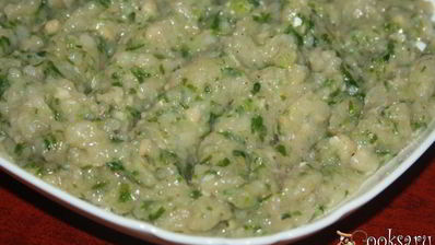 чебуреки с курицей и кислым яблоком на кефире