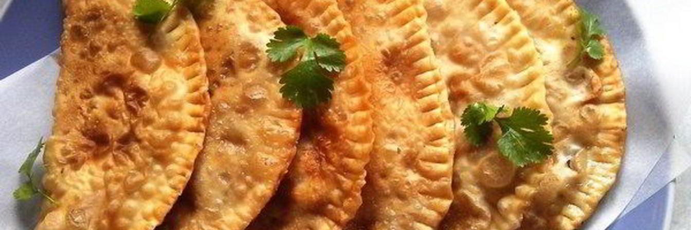 Чебуреки со свининой по-домашнему