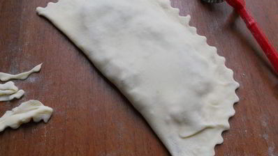 хрустящие чебуреки со смешанным фаршем