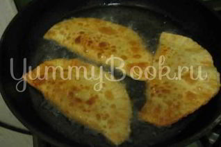 Первые чебуреки