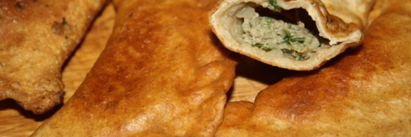 Цельнозерновые чебуреки с начинкой из говядины и шампиньонов