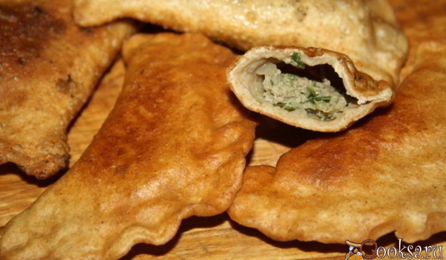 Рецепт цельнозерновых чебуреков с начинкой из говядины и шампиньонов