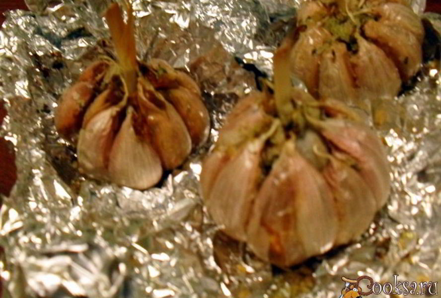 Чеснок запеченный с прованскими травами
