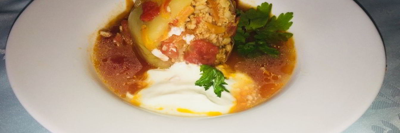 Фаршированные перцы с томатом и булгуром