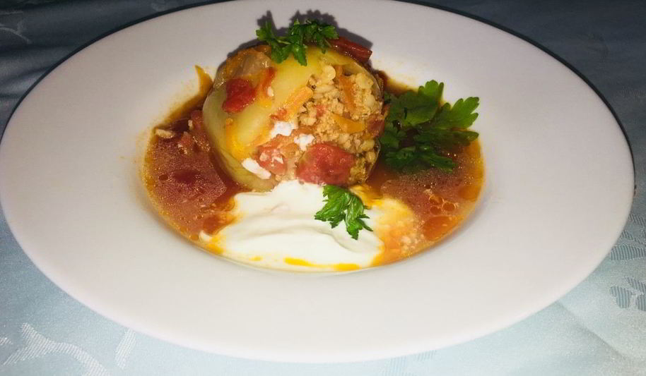 Рецепт фаршированных перцев с томатом и булгуром