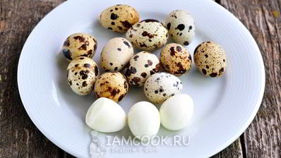 фаршированные перепелиные яйца