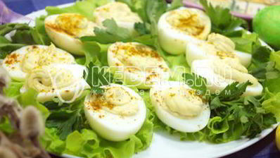 фаршированные яйца карри