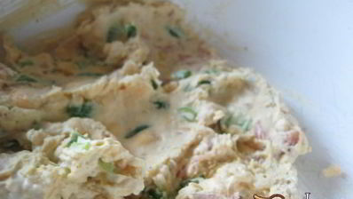 фаршированные яйца с беконом