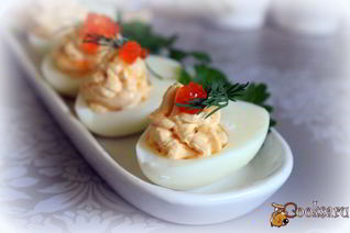 Фаршированные яйца с икорным кремом