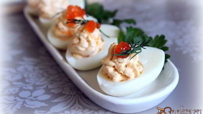 фаршированные яйца с икорным кремом