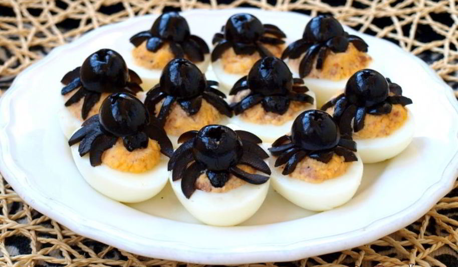 Рецепт фаршированных яиц с печенью трески пауки
