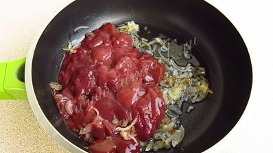 яйца, фаршированные куриной печенью