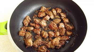 яйца, фаршированные куриной печенью