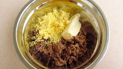 яйца, фаршированные куриной печенью