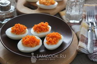 Яйца, фаршированные морковью