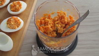 яйца, фаршированные морковью