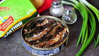 яйца, фаршированные шпротами