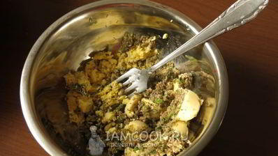 яйца фаршированные в цветном желе