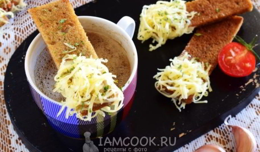 Рецепт чесночных гренков из черного хлеба