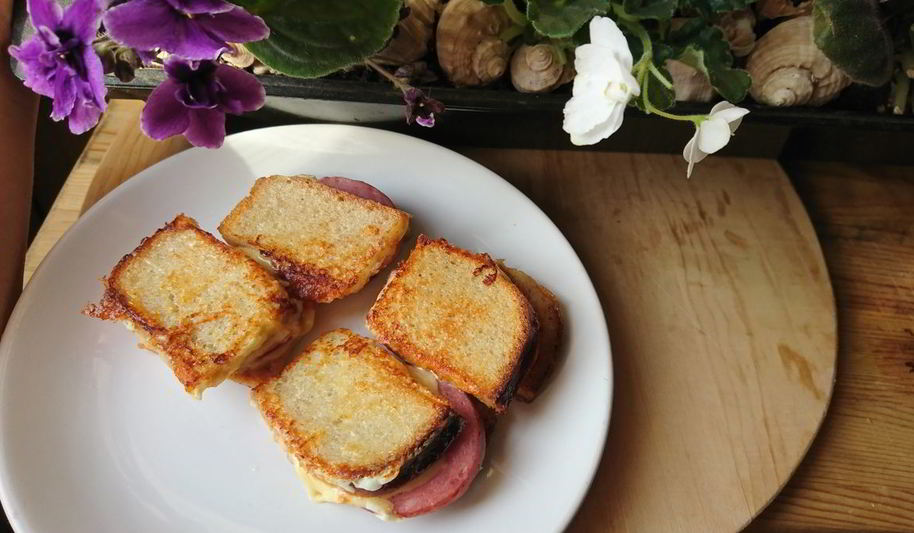 Рецепт горячих мини-гренков