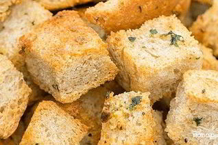 Гренки из белого хлеба в духовке