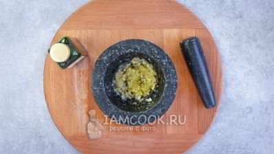 гренки из бородинского хлеба с чесноком