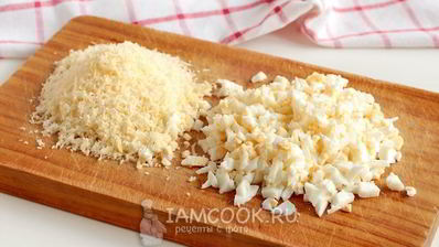 гренки из черного хлеба с сыром и яйцом