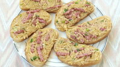 гренки к пиву с колбасой