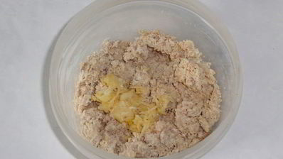 гренки с курицей и чесноком