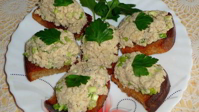 гренки с курицей и чесноком