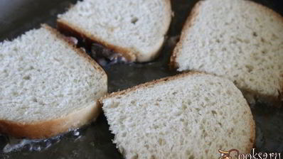 гренки с мясным фаршем и шампиньонами